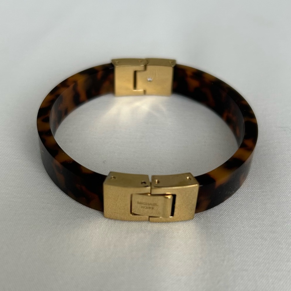 Tortoise Shell & Gold Bracelet - Picture 2 of 5